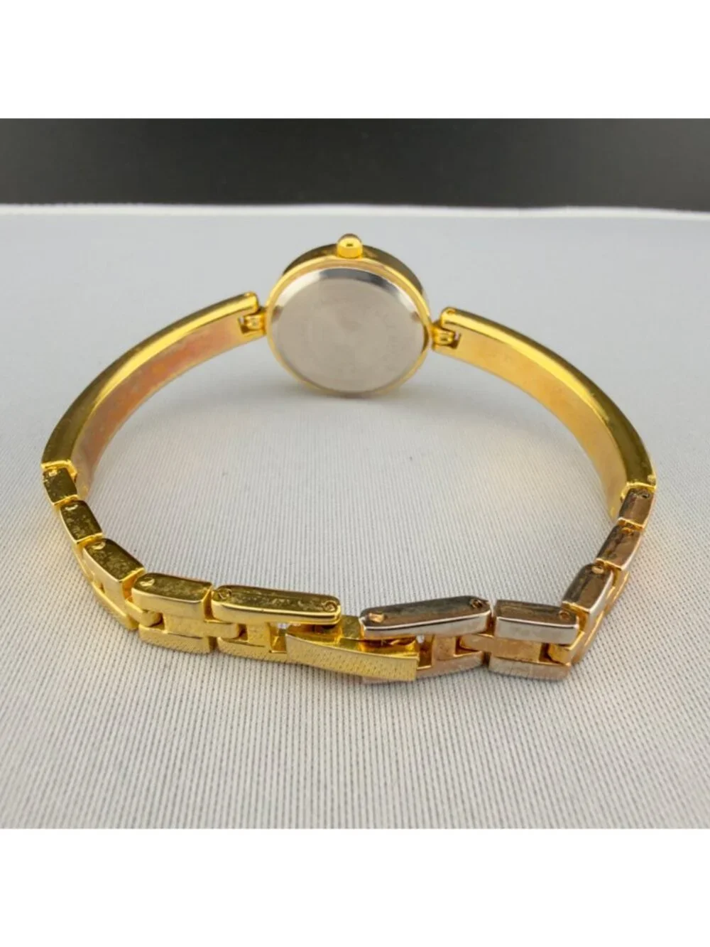 Vintage Rhinestone Gold Tone Womens Bracelet Watch Collezio Works New Battery